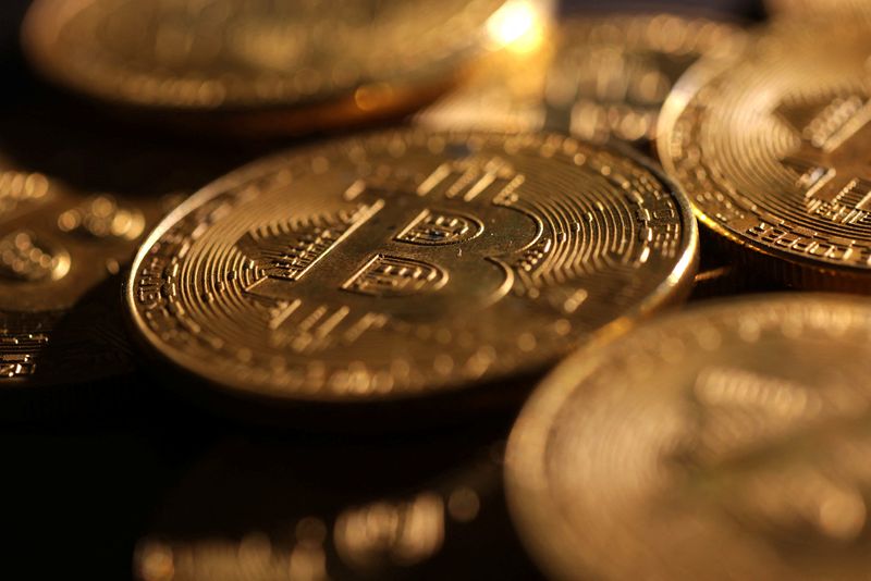 Giá Bitcoin hôm nay 01/10/2026 tăng lên 84.000 USD sau dữ liệu PCE Mỹ