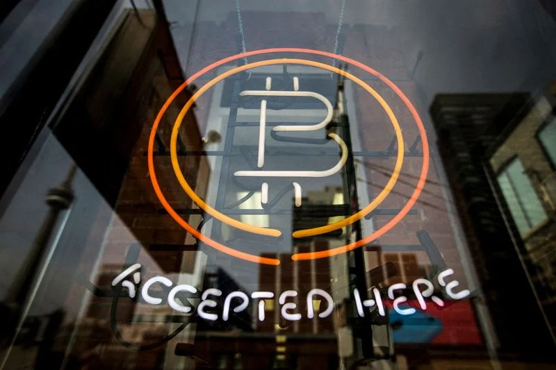 Giá Bitcoin hôm nay 13/10/2026 giảm khi cổ phiếu AI bị bán tháo